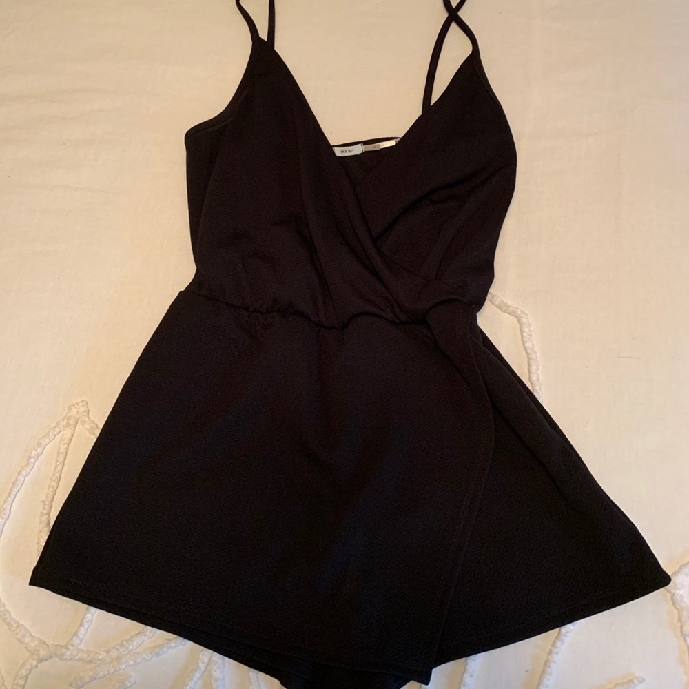 Urban Outfitters Kimchi Blue Asymmetrical Romper - Picture 1 of 2